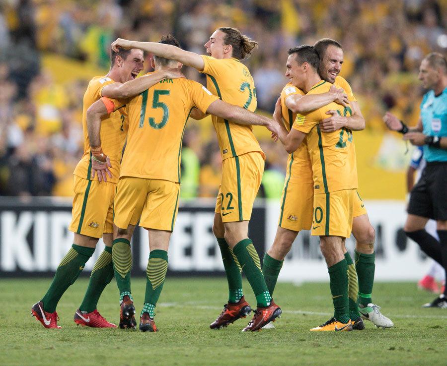 混团世界杯！爆大冷，国乒首败，世界冠军被翻盘，王曼昱疯狂逆转