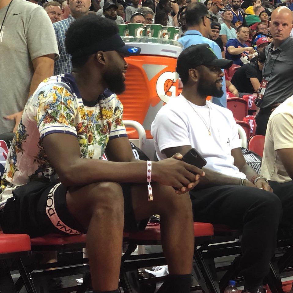 状态火热！布伦森单节狂砍16分，尼克斯带4分优势进入末节（手感滚烫！布伦森单节轰下16分，尼克斯携4分领先迈入第四节）