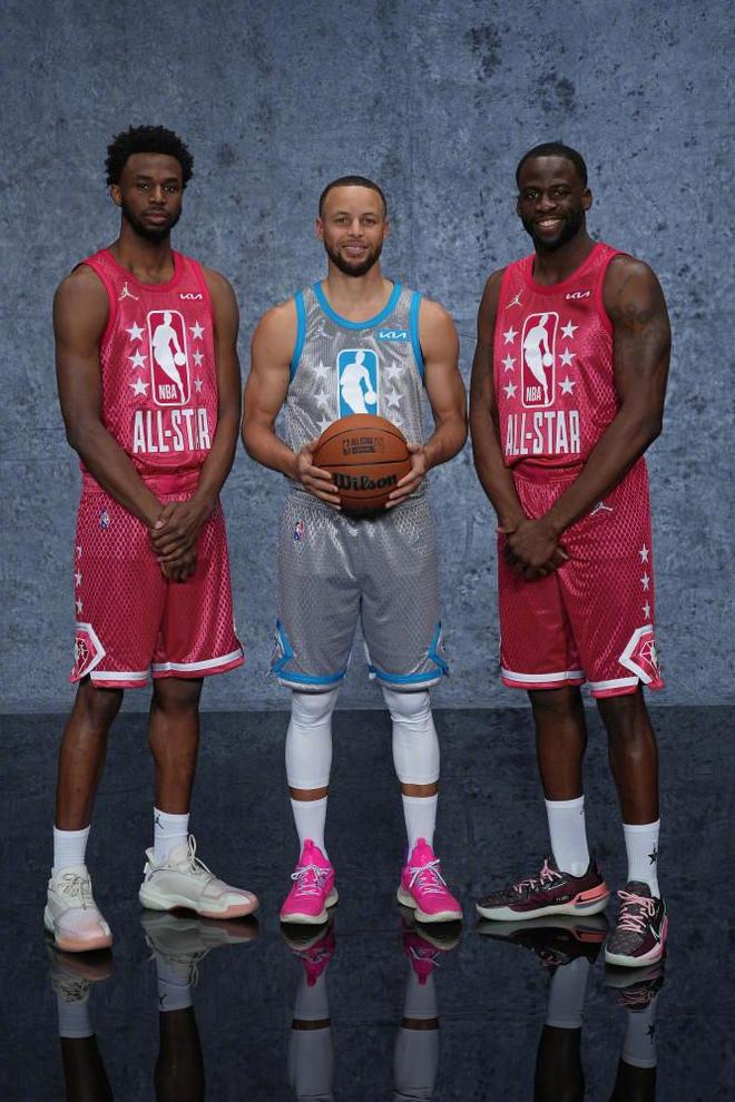 德媒：斯图加特三名球员表现抢眼却落选国家队，纳帅面临抉择（德媒：斯图加特三将高光仍无缘国家队，纳格尔斯曼陷入取舍难题）