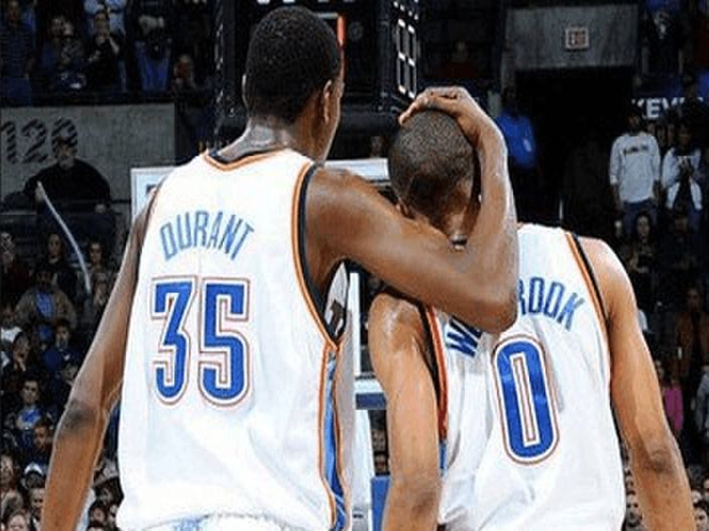 佩杜拉：那不勒斯持续追逐梅努；洛伦佐-卢卡换奇克传闻不实（佩杜拉：那不勒斯仍在追逐梅努，洛伦佐-卢卡与洛夫图斯-奇克互换传闻不实）