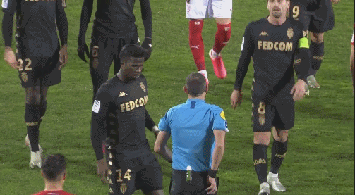 卡拉格评英超17轮过后最佳阵：阿森纳3人，哈兰德B费在列（卡拉格评英超17轮最佳阵容：阿森纳三人入选，哈兰德与B费在列）