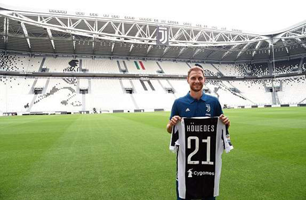 前辈认可！帕里什发文祝贺詹姆斯：纪录就是用来打破的