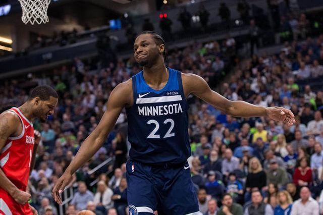 德媒：斯图加特三名球员表现抢眼却落选国家队，纳帅面临抉择（德媒：斯图加特三将高光仍无缘国家队，纳格尔斯曼陷入取舍难题）