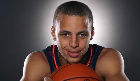 你故意的吧？范戴克防守传中时高举右手导致手球送点（被质疑故意？范戴克防守传中高举右手导致手球判点）