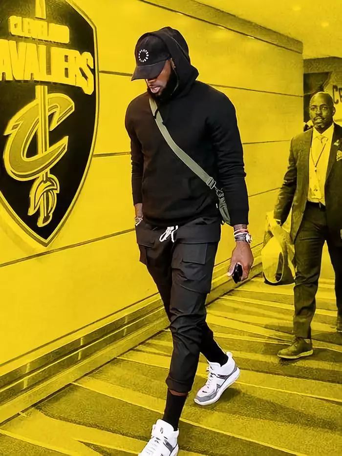 极速下滑！猛龙近7战6败跌至东部第5，仅领先第9半个胜场（颓势难挡！猛龙近7场6负滑至东部第5，领先第9仅0.5个胜场）